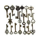 18pcs Retro Bronze Skeleton Crown Key Necklace Pendant Charm DIY