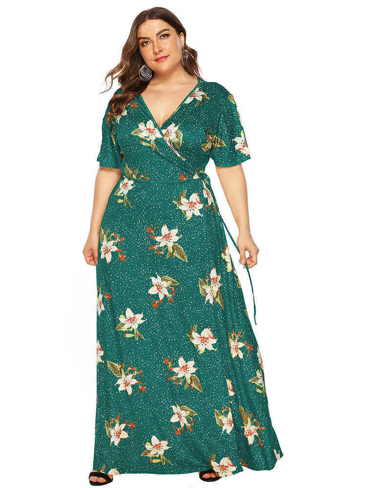 Plus Size Women Floral Print V-neck Holiday Short Sleeve Maxi Dress