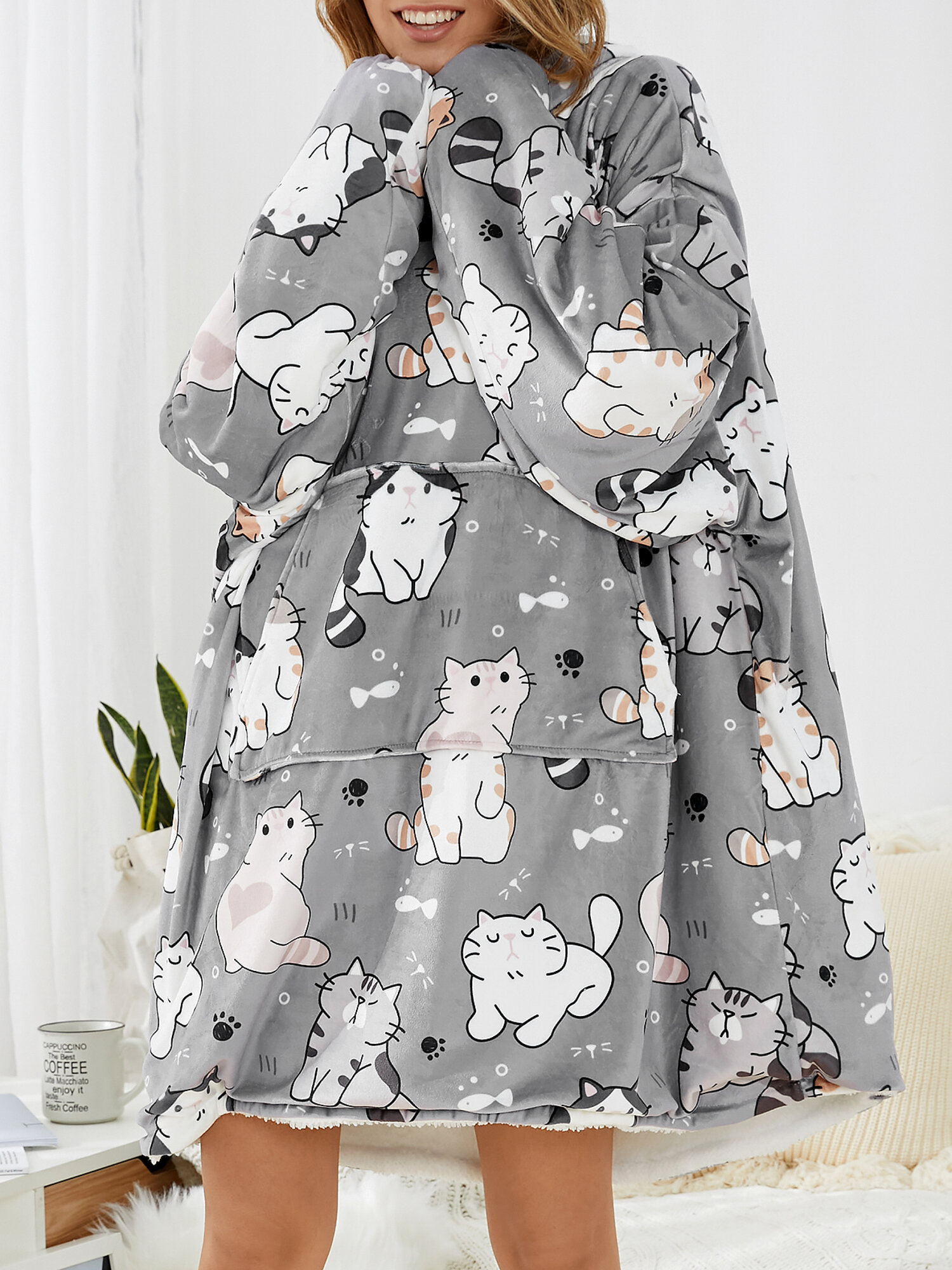 

Women Cute Cartoon Cat Print Thicken Woolen Lined Warm Home Blanket Hoodie
