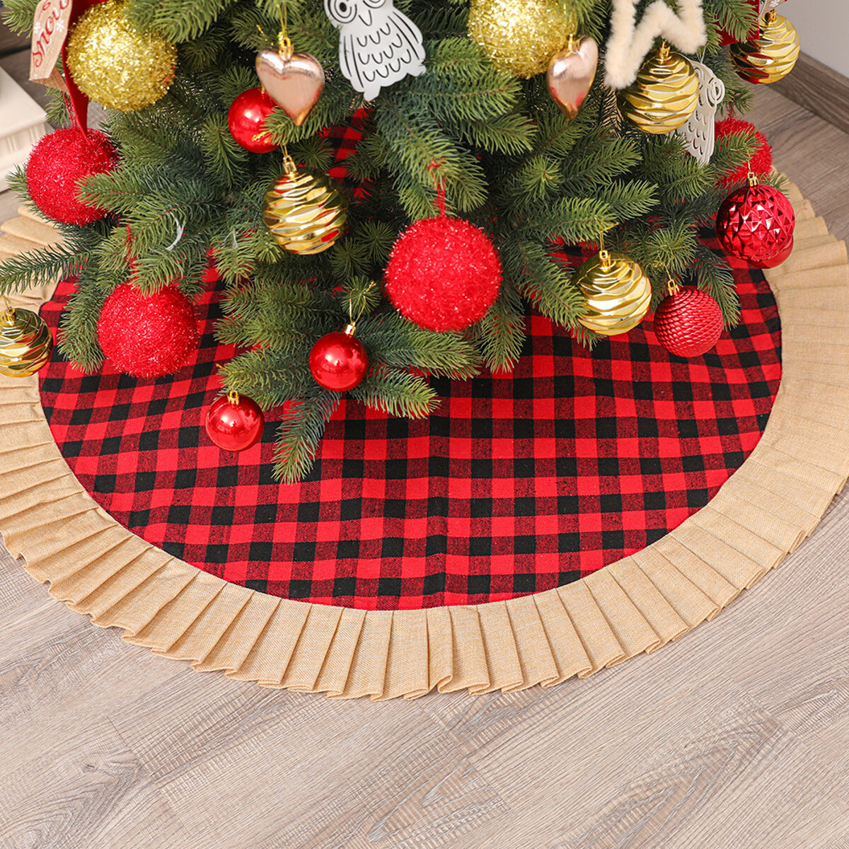 120cm Christmas Tree Skirt Aprons New Year Xmas Tree Carpet Foot Cover Red Round Carpet for Merry Christmas Decoration