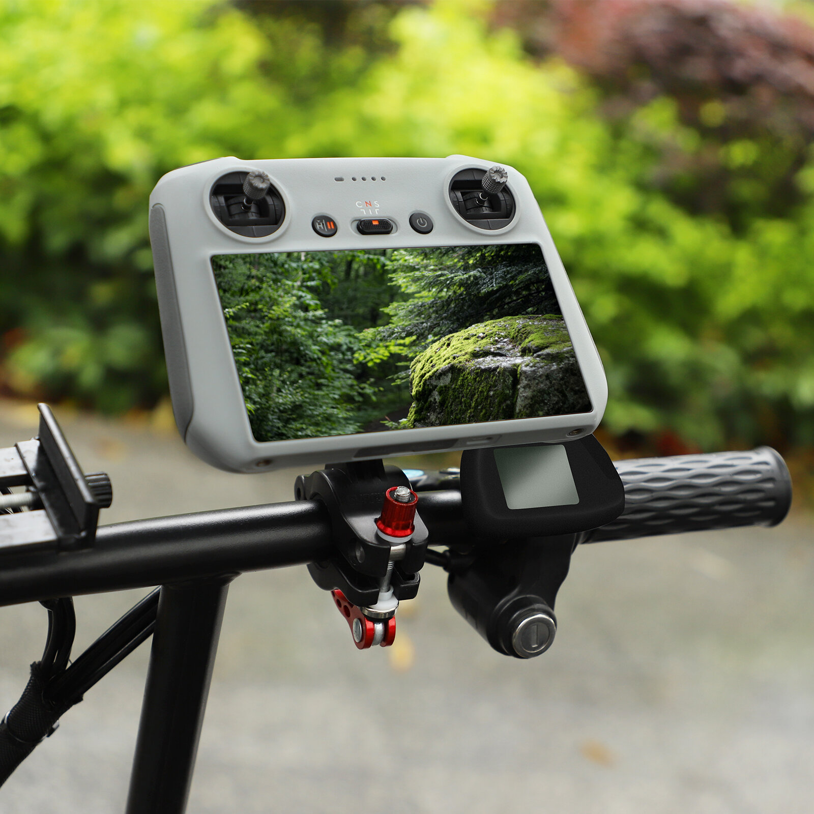 Sunnylife Remote Control Riding Bracket Universal Action Camera Holder Bike Handle Clamp Bicycle Mount for DJI Mini 3 PR