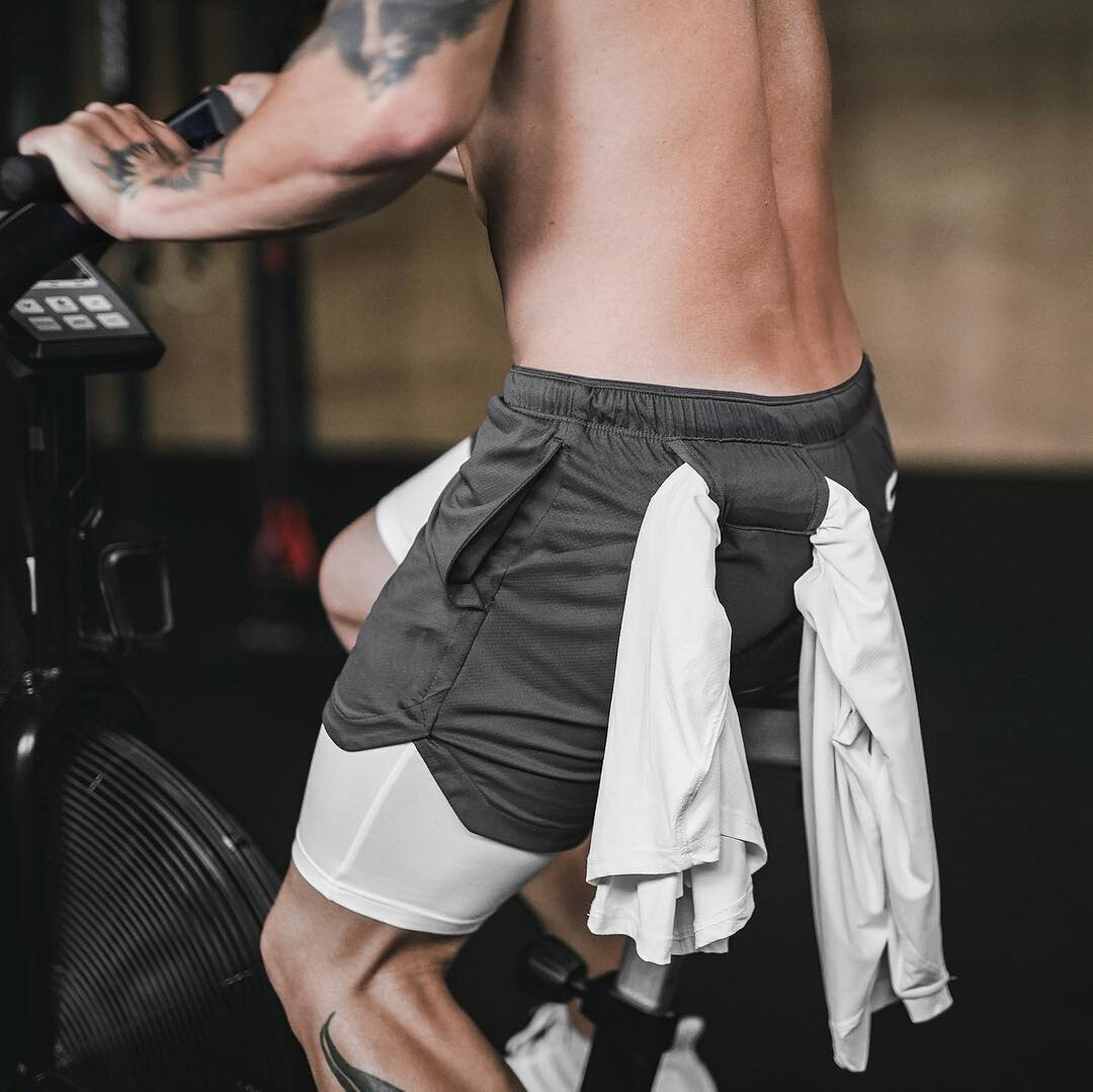 Shorts de corrida camuflados 2020 para homens 2 Em 1 Shorts esportivos de secagem rápida em duas camadas para academia Shorts de jogging de fitness Shorts esportivos masculinos