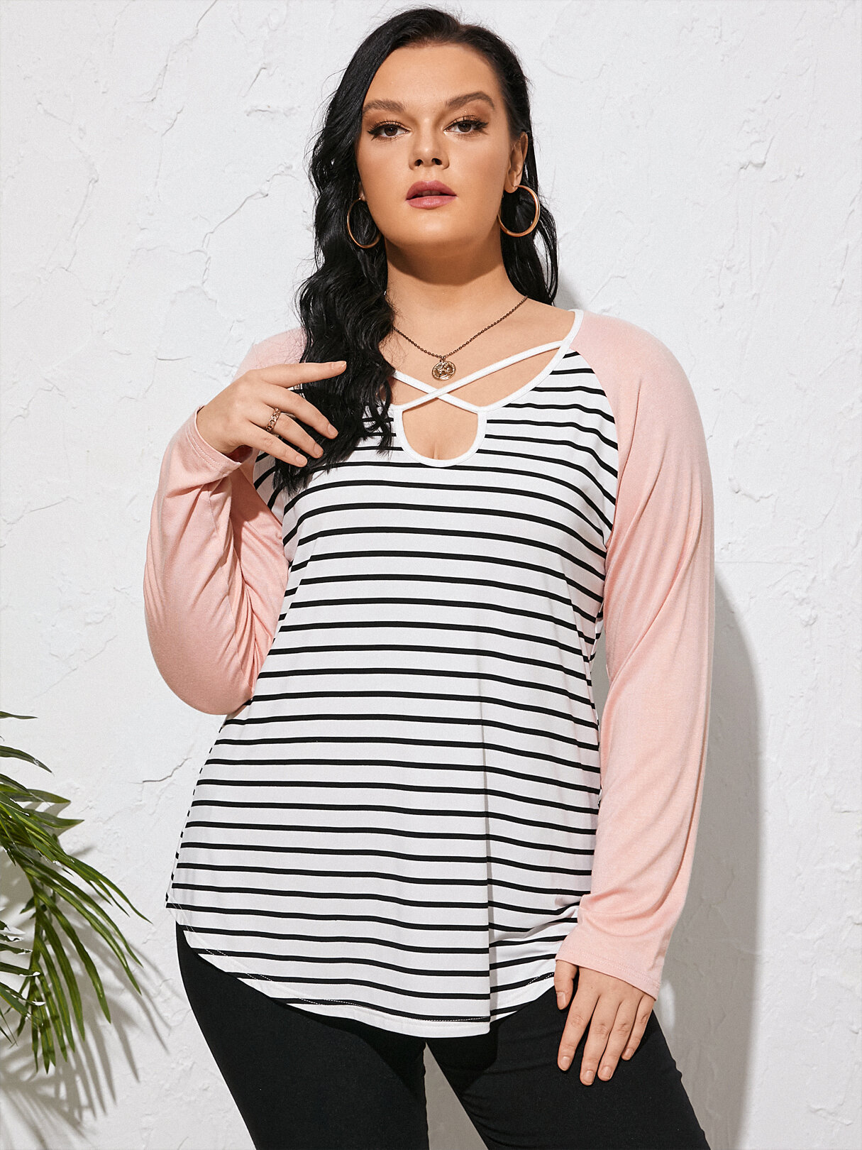 Plus Size Striped Criss-Cross Patchwork Long Sleeves Tee