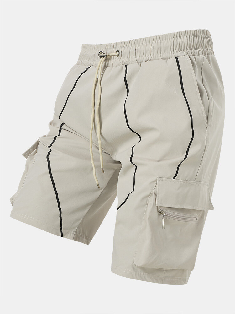 Men Contrast Lining Drawstring Elastic Waist Zip Pocket Mid Length Cargo Pants