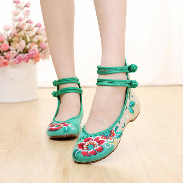 Big Size Women Mary Janes Chinese Embroidered Flower Flat Shoes Linen Loafers
