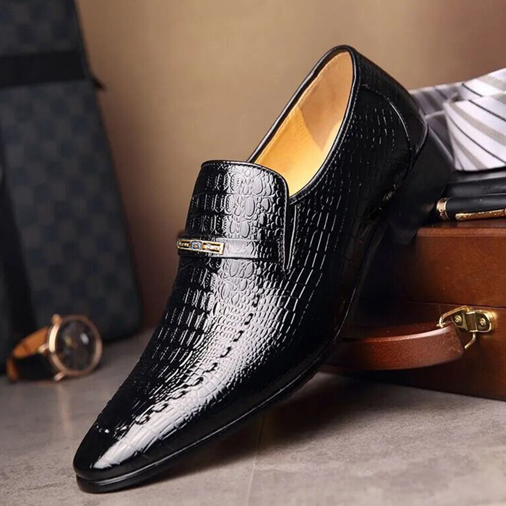 Men Microfiber Leather Crocodile Pattern Slip-On Casual Dress Shoes
