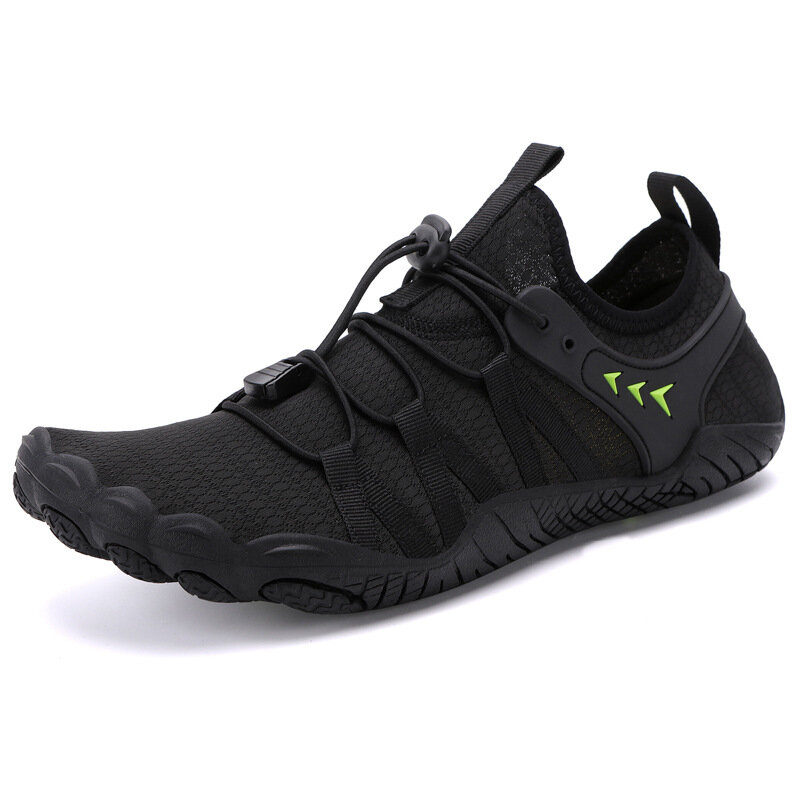 Adults Traced On The Beach Diving Shoes Outdoor Leisure And Wading Shoes On Foot Running Shoes