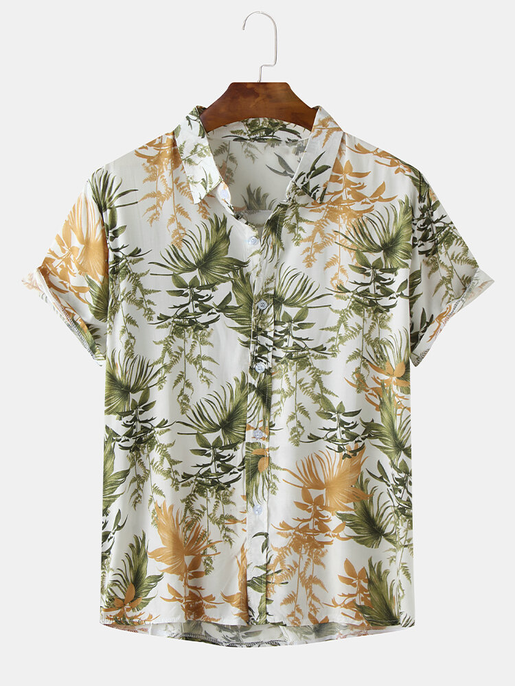

Men Tropical Plant Leaves Print Turn Down Collar Hawaii Holiday Short Sleeve Shirts