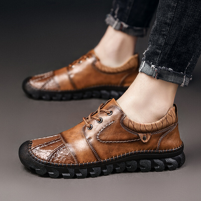 Men Genuine Leather Toe-Protected Breathable Soft Lightweight Lace-up Tooling Shoes Hand Stitching Shoes